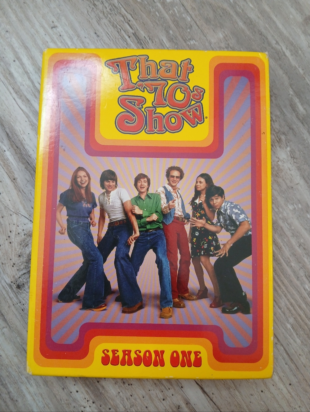 THAT '70S SHOW Season 1 Complete Box Set - 4 Disc Set